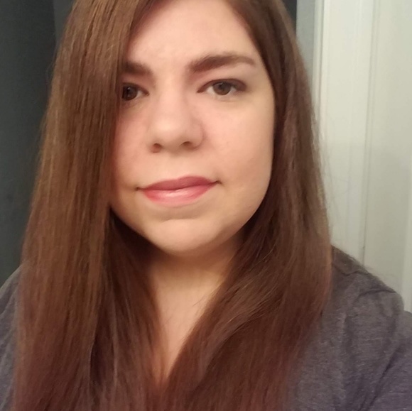 Meet your Posher, Rebecca - Picture 1 of 1